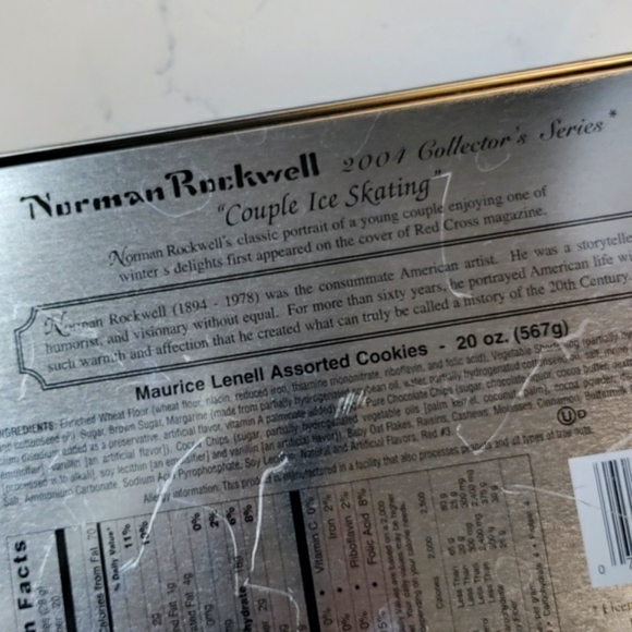 Norman Rockwell tin bundle. Good used condition. Vintage 2004 - Picture 3 of 9
